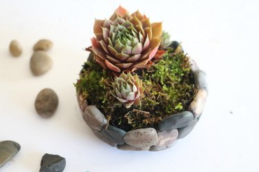 howtomakeafauxrockplanter