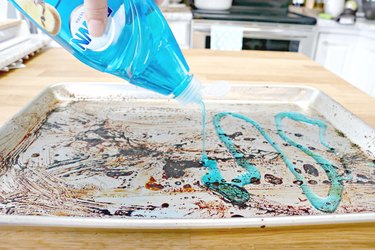 how to clean a sheet pan