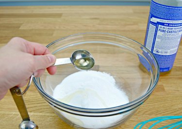 3 ingredient toilet cleaning bombs