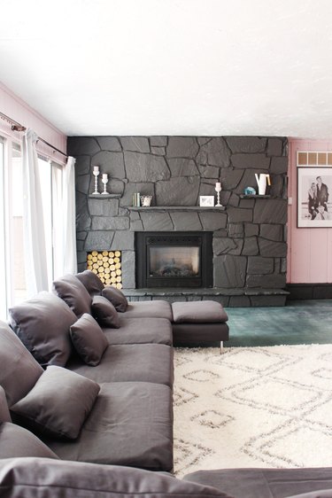 How to Update a Rock Fireplace By Using Paint