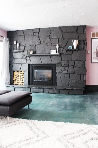 How to Update a Rock Fireplace By Using Paint