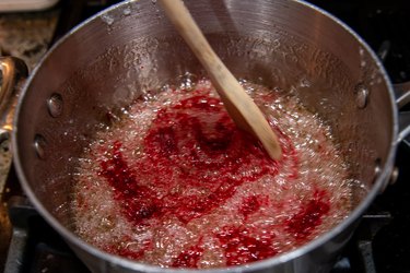 Easy Old-Fashioned Candy Apples Recipe