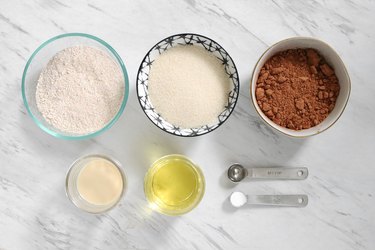 Ingredients for vegan Thin Mints
