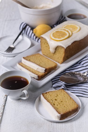 Copycat Starbucks Lemon Loaf Cake Recipe